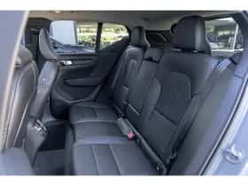 Volvo XC40 (2024) thumbnail 15
