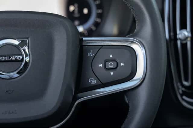 Volvo XC40 (2024) thumbnail 23
