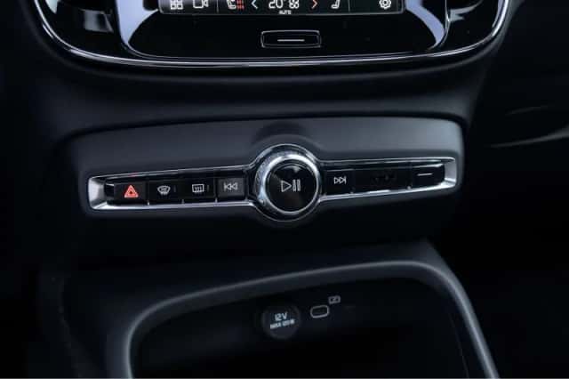 Volvo XC40 (2024) thumbnail 37