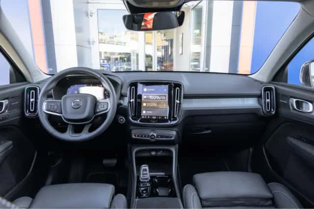 Volvo XC40 (2024) thumbnail 10
