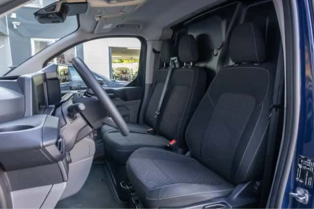 Ford Transit Custom (2024) thumbnail 13