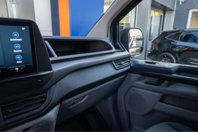 Ford Transit Custom (2024) thumbnail 17