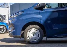 Ford Transit Custom (2024) thumbnail 4