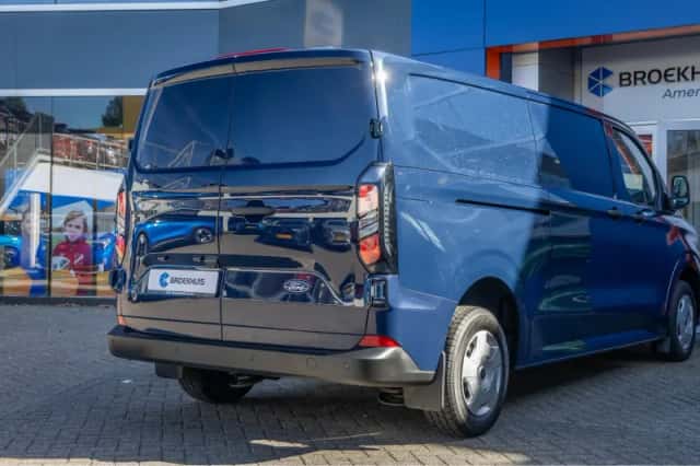 Ford Transit Custom (2024) thumbnail 8