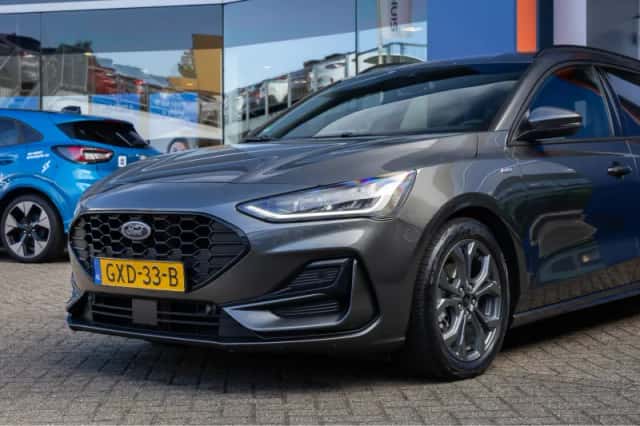 Ford Focus (2025) thumbnail 3