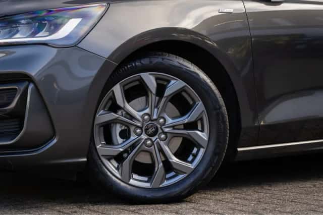 Ford Focus (2025) thumbnail 9