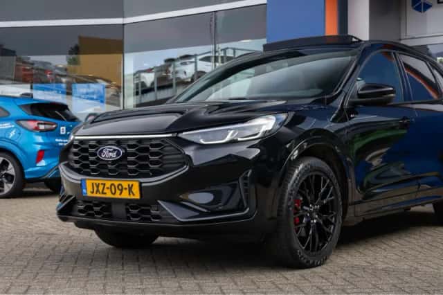 Ford Kuga (2026) thumbnail 3