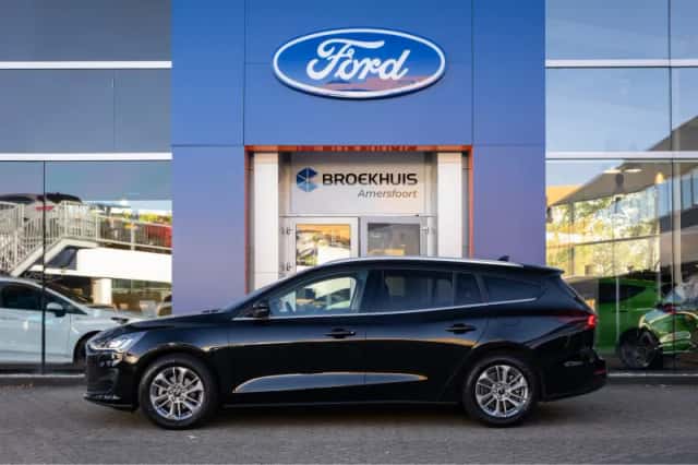 Ford Focus (2024) thumbnail 4