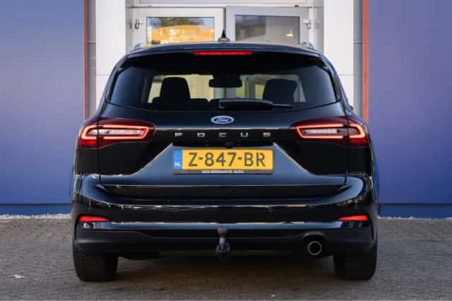Ford Focus (2024) thumbnail 5