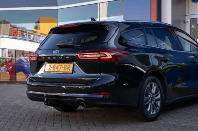 Ford Focus (2024) thumbnail 7