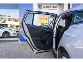 Ford Focus (2021) thumbnail 15