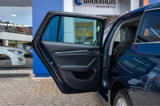 Škoda Octavia (2022) thumbnail 14