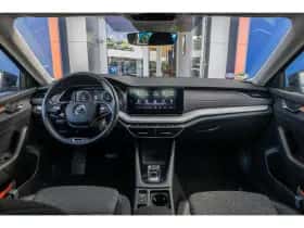 Škoda Octavia (2022) thumbnail 3
