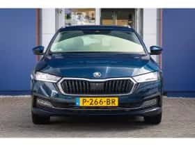 Škoda Octavia (2022) thumbnail 4