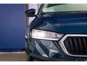 Škoda Octavia (2022) thumbnail 5