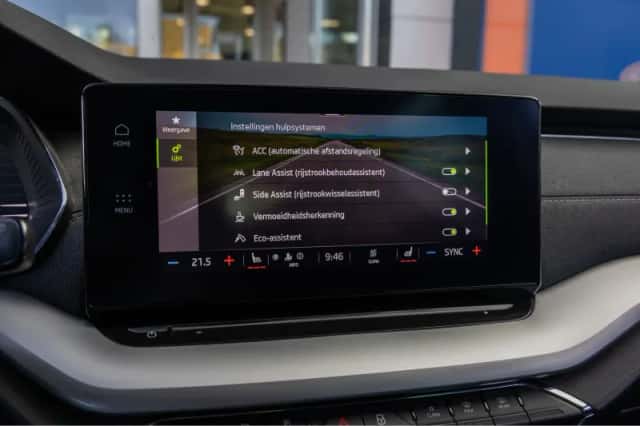 Škoda Octavia (2022) thumbnail 49