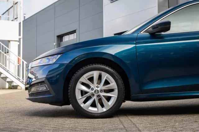 Škoda Octavia (2022) thumbnail 7