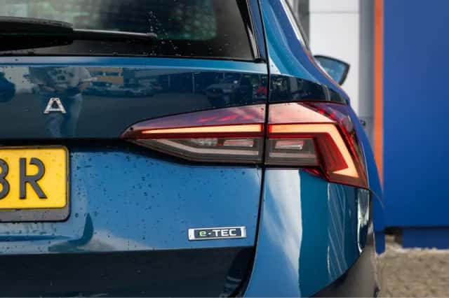 Škoda Octavia (2022) thumbnail 9