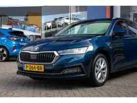Škoda Octavia (2022) thumbnail 10