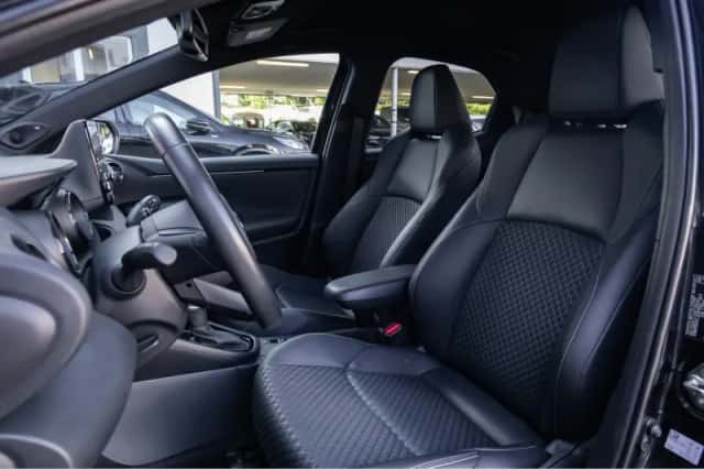 Toyota Yaris (2021) thumbnail 12