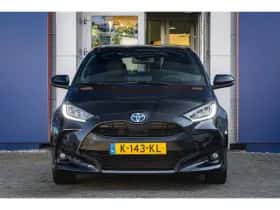 Toyota Yaris (2021) thumbnail 3
