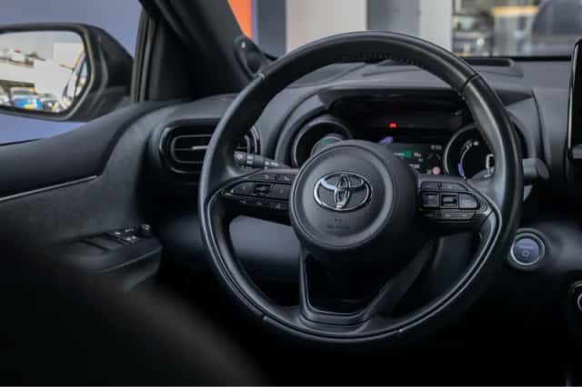 Toyota Yaris (2021) thumbnail 21