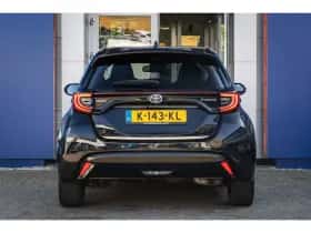 Toyota Yaris (2021) thumbnail 4