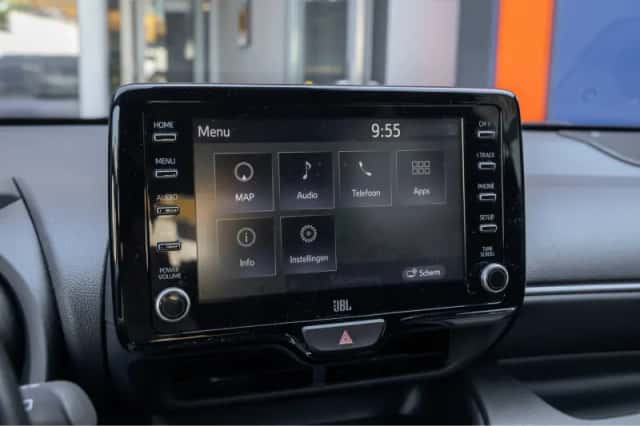 Toyota Yaris (2021) thumbnail 34