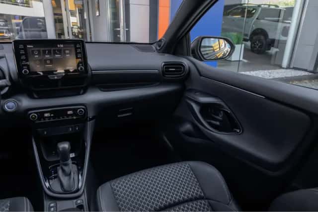 Toyota Yaris (2021) thumbnail 40