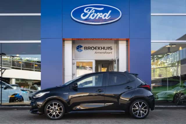 Toyota Yaris (2021) thumbnail 5