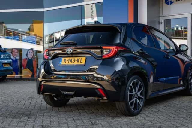 Toyota Yaris (2021) thumbnail 6