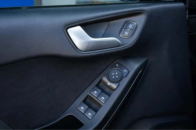 Ford Fiesta (2023) thumbnail 11