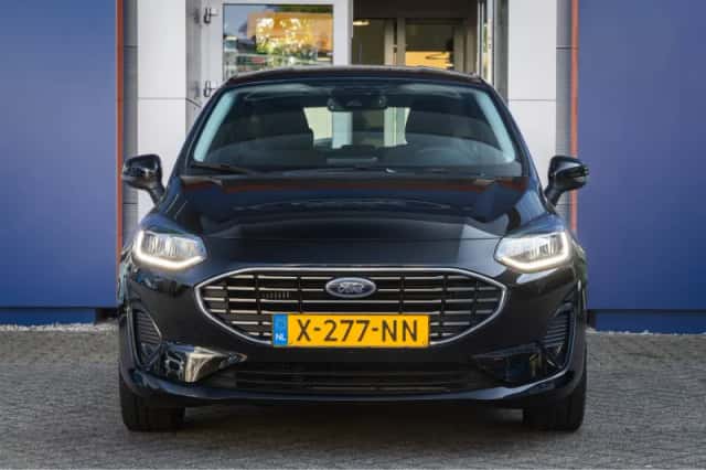 Ford Fiesta (2023) thumbnail 3