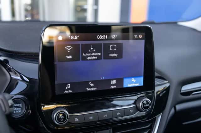 Ford Fiesta (2023) thumbnail 32