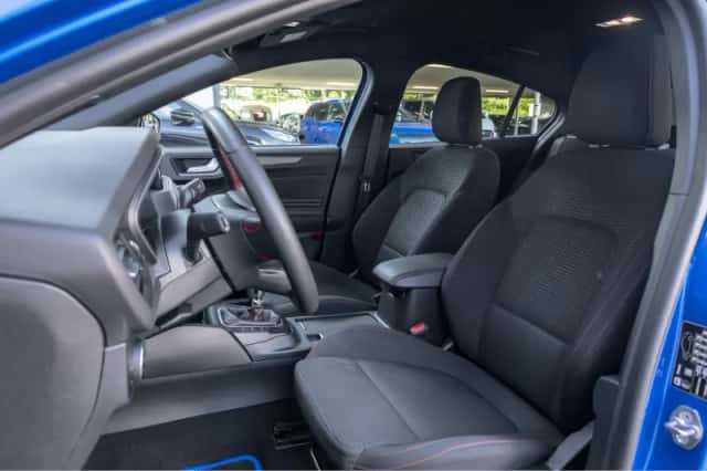 Ford Focus (2022) thumbnail 13