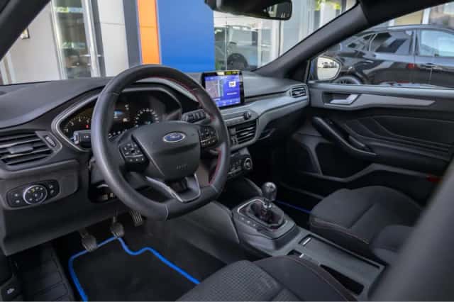 Ford Focus (2022) thumbnail 14