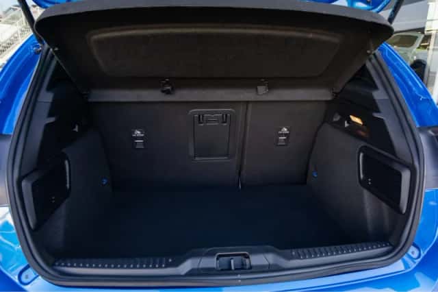 Ford Focus (2022) thumbnail 18