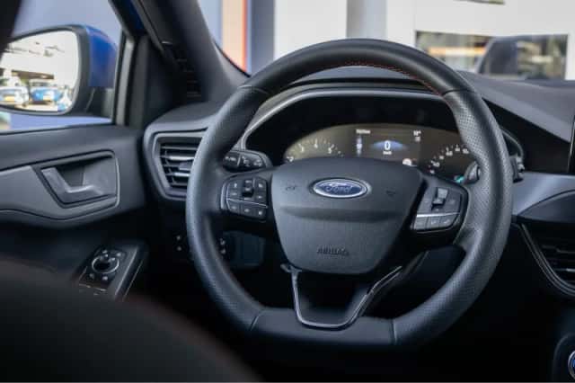 Ford Focus (2022) thumbnail 19