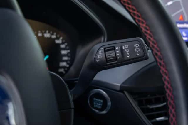 Ford Focus (2022) thumbnail 25