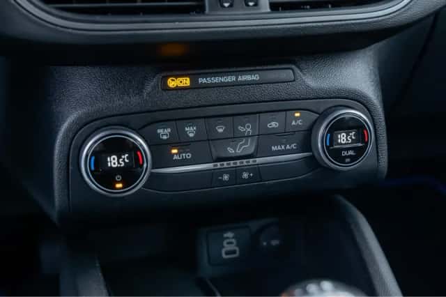 Ford Focus (2022) thumbnail 28