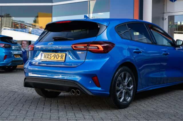 Ford Focus (2022) thumbnail 8