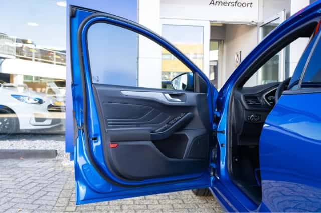 Ford Focus (2022) thumbnail 10