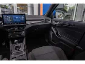 Ford Focus (2023) thumbnail 31
