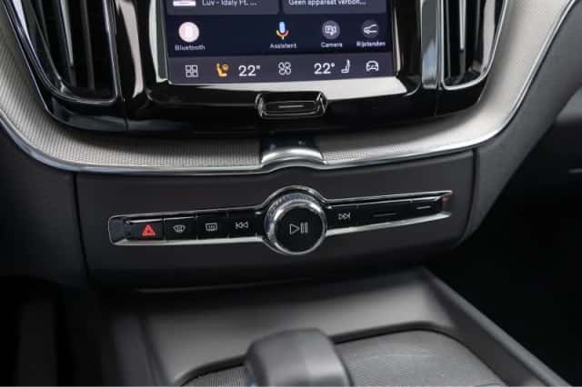 Volvo XC60 (2023) thumbnail 40