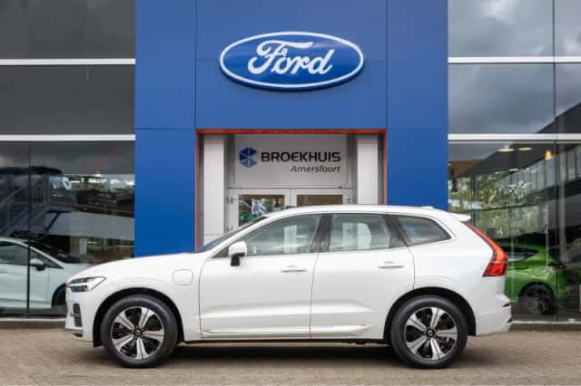 Volvo XC60 (2023) thumbnail 5