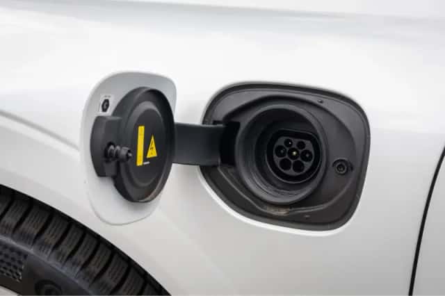 Volvo XC60 (2023) thumbnail 9