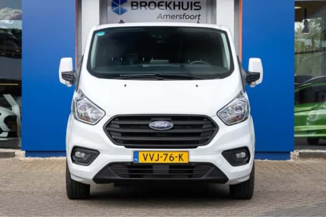 Ford Transit Custom (2023) thumbnail 3