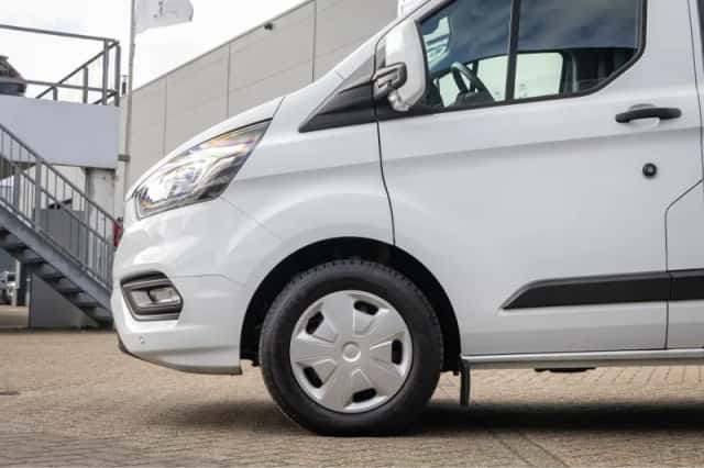 Ford Transit Custom (2023) thumbnail 8