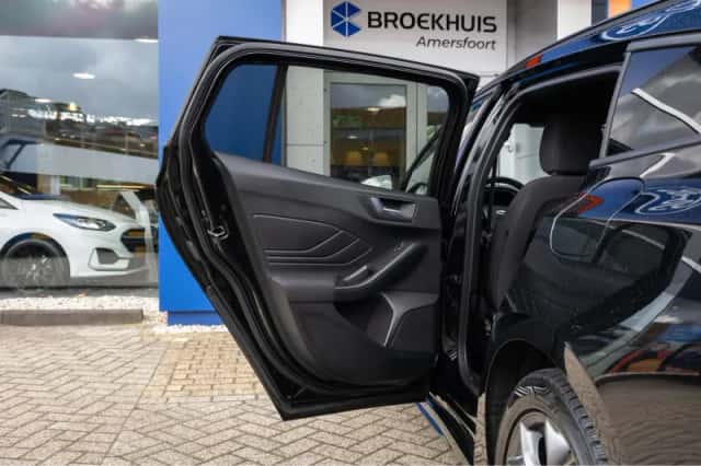 Ford Focus (2020) thumbnail 16