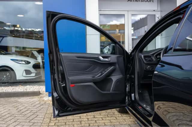 Ford Focus (2020) thumbnail 17